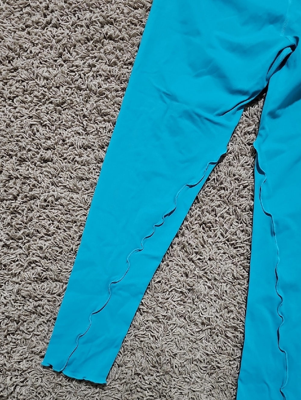 NWT Free People Leggings Wavy "Curvy Waters" Large - Picture 9 of 9